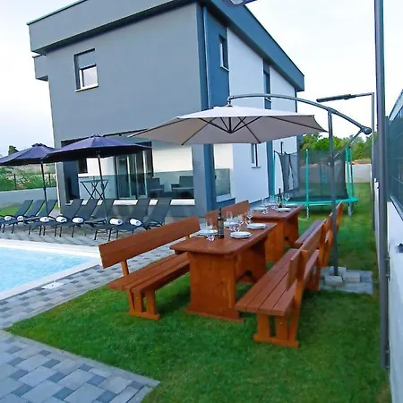 Nikolina - Luxury Modern & Swimming Pool * Vodnjan