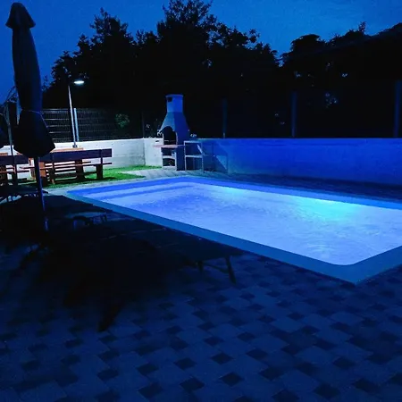 Vila Nikolina - Luxury Modern & Swimming Pool Vodnjan